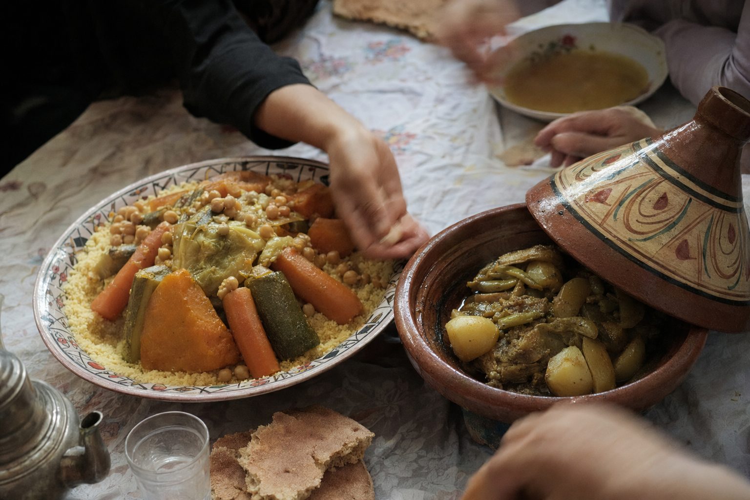 Tajine ou couscous : le vrai plat national ?