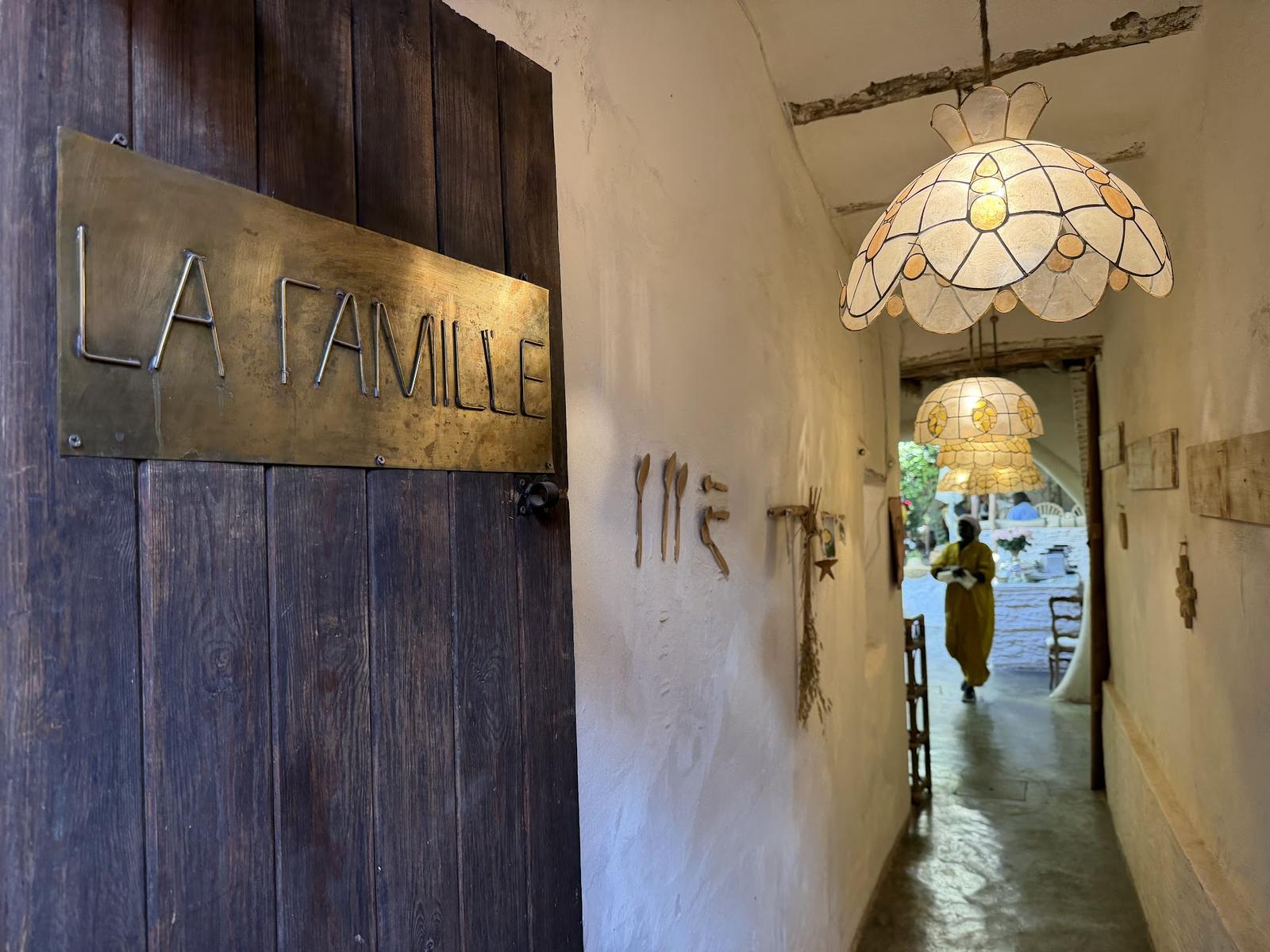 La Famille — photo 16