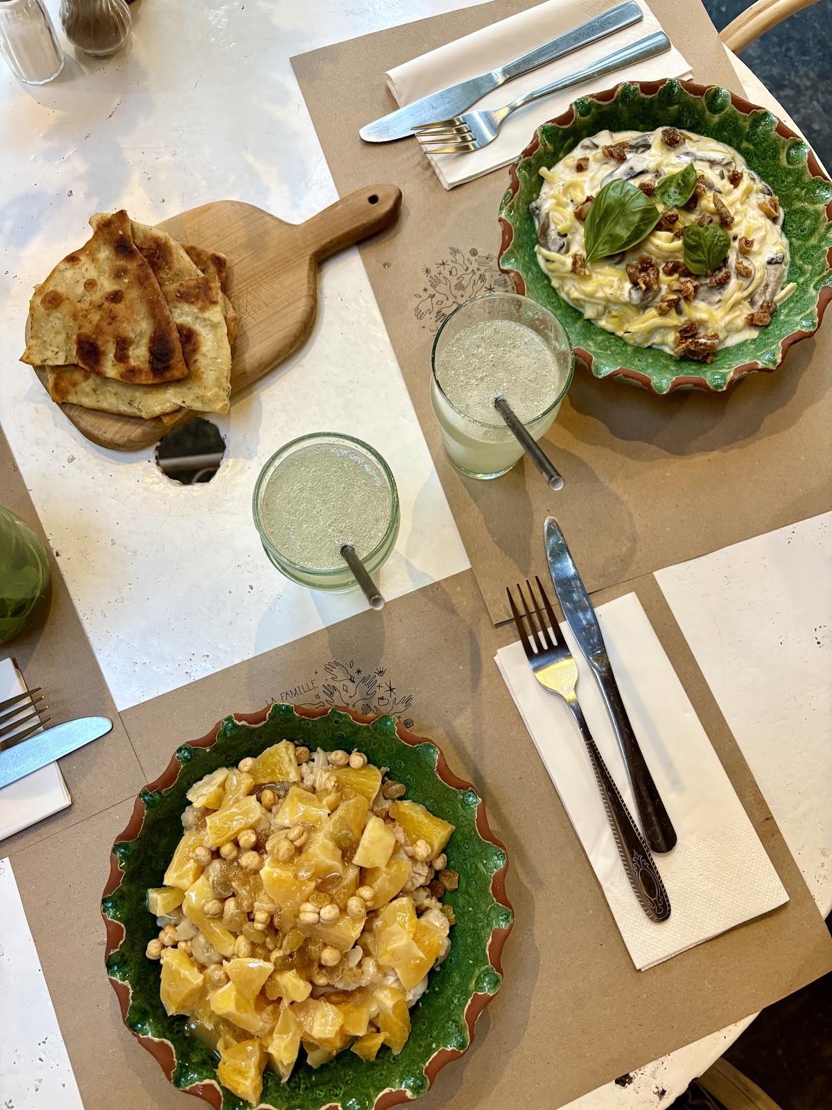 La Famille — photo 19